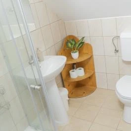 Gyulavezér-Csobánci Pihenő Vendégház Gyulakeszi - Szobák