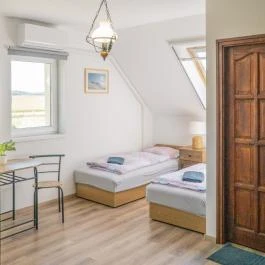 Gyulavezér-Csobánci Pihenő Vendégház Gyulakeszi - Szobák