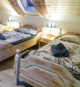 Gyulavezér Lovasbirodalma Panzió 