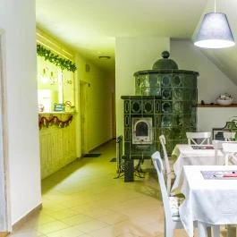 Gyulavezér Lovasbirodalma Panzió Gyulakeszi - Vendéglátás