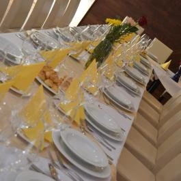 Hotel Medián Hajdúnánás - Vendéglátás