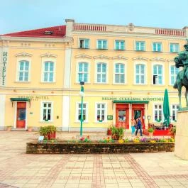 Nelson Pub Étterem & Cukrászda Hajdúszoboszló - Külső kép