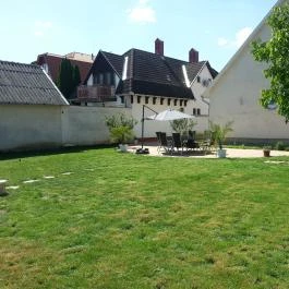 Alex Apartman & Panzió Hajdúszoboszló - Medence/kert