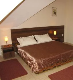 Aranykapu Vendégház