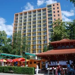 Barátság Gyógy és Wellness Szálloda Hajdúszoboszló - Külső kép