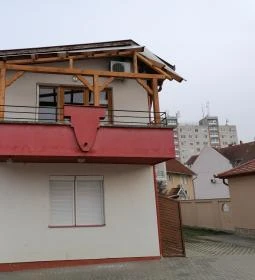 Betty- Major Apartman