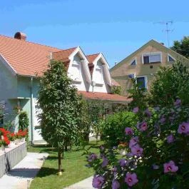 Caty Vendégház Hajdúszoboszló - Medence/kert