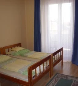 Clock Café Pizzéria & Panzió