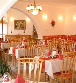 Hajdú Kastély Hotel