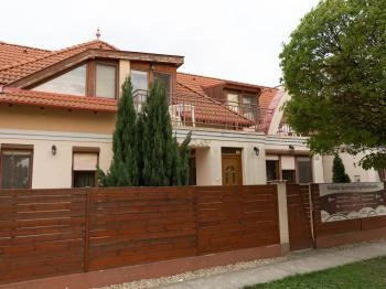 Holiday Apartman Hajdúszoboszló