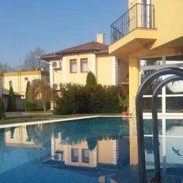 HRC Panzió Hajdúszoboszló - Medence/kert