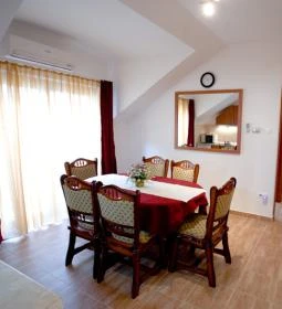 Júlia Apartmanok - Arany János utca