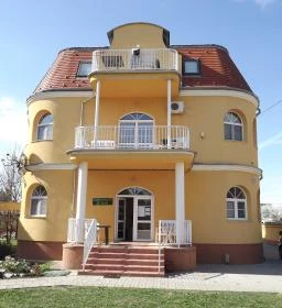 Kastély Panzió II.