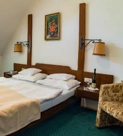 Laci Betyár Fogadó