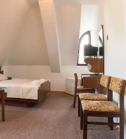 Laci Betyár Fogadó