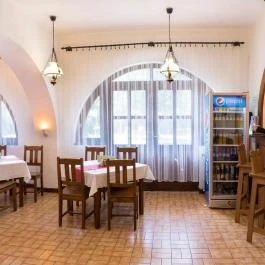 Laci Betyár Hotel Hajdúszoboszló - Vendéglátás