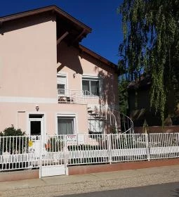 Muskátli Apartmanház 4