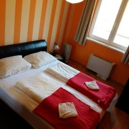 Napsugár Kenézy Lux Apartman Vendégházak Hajdúszoboszló - Szobák