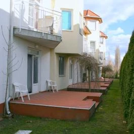 Nóri Apartman Hajdúszoboszló - Medence/kert