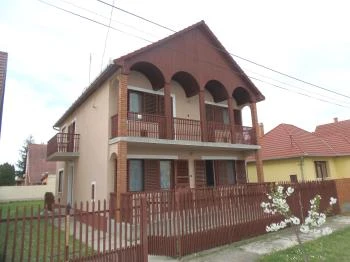 Pillangó Apartmanház Hajdúszoboszló