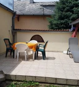 Sárga Muskátli Apartman