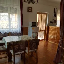 Sárga Muskátli Apartman Hajdúszoboszló - Szobák