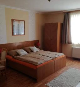 Zöld Béka Wellness Apartmanok