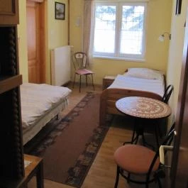 Ezüstfenyő Turistaszálló Halimba - Szobák