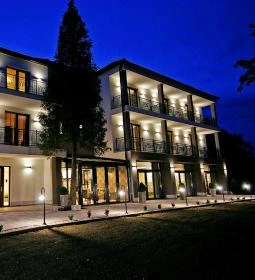 Boutique Hotel Divina