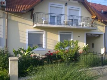 Família Vendégház Harkány