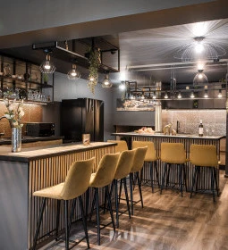 Greyhouse Apartments