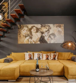 Greyhouse Apartments