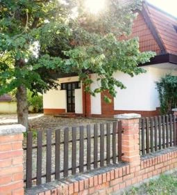 Primera Apartmanház