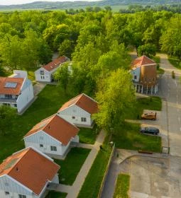 Termál Apartmanok & Kemping Harkány