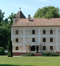 Hédervár Kastélyszálloda - A Grófnál étterem