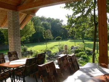 Kont Étterem Hédervár