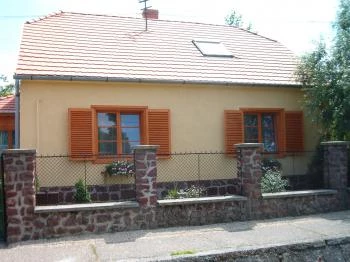 Kelemen Vendégház Hegykő