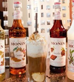 Macchiato Caffe & Lounge