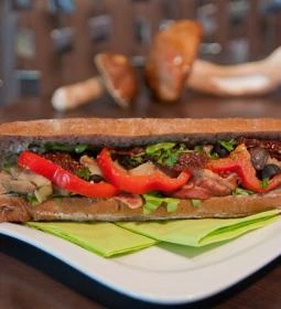 Macchiato Caffe & Lounge