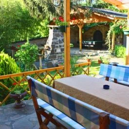 5. Évszak Apartmanház Hévíz - Medence/kert