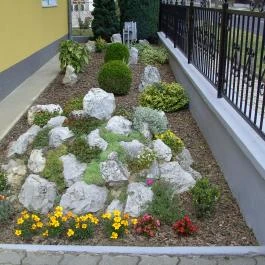 Csombó Apartman Hévíz - Medence/kert