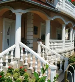 Joker Villa Apartmanház 