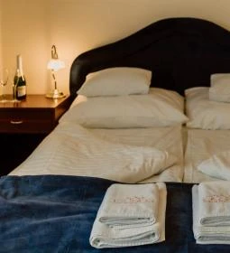 Korona Panzió és Étterem