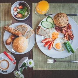 Korona Panzió és Étterem Hévíz - Vendéglátás