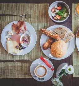 Korona Panzió és Étterem