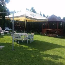 Piroska Apartman Hévíz - Medence/kert