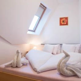 Toldi Panzió Hévíz - Szobák