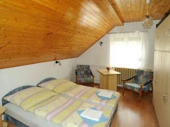 Zsuzsa Apartman Hévíz