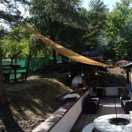 Menóra Vendégház Hollóháza Hollóháza - Medence/kert