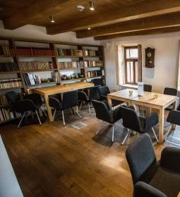 Almalomb Kulináris Kitérő & Találkozóhely 